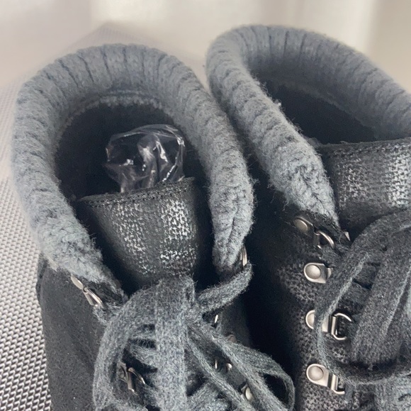 Billabong Black Booties Lined size 8 - Picture 5 of 15